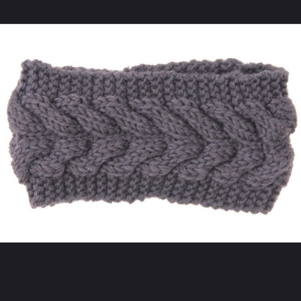 Gorgeous Lt Grey Herringbone crotchet ear warmer